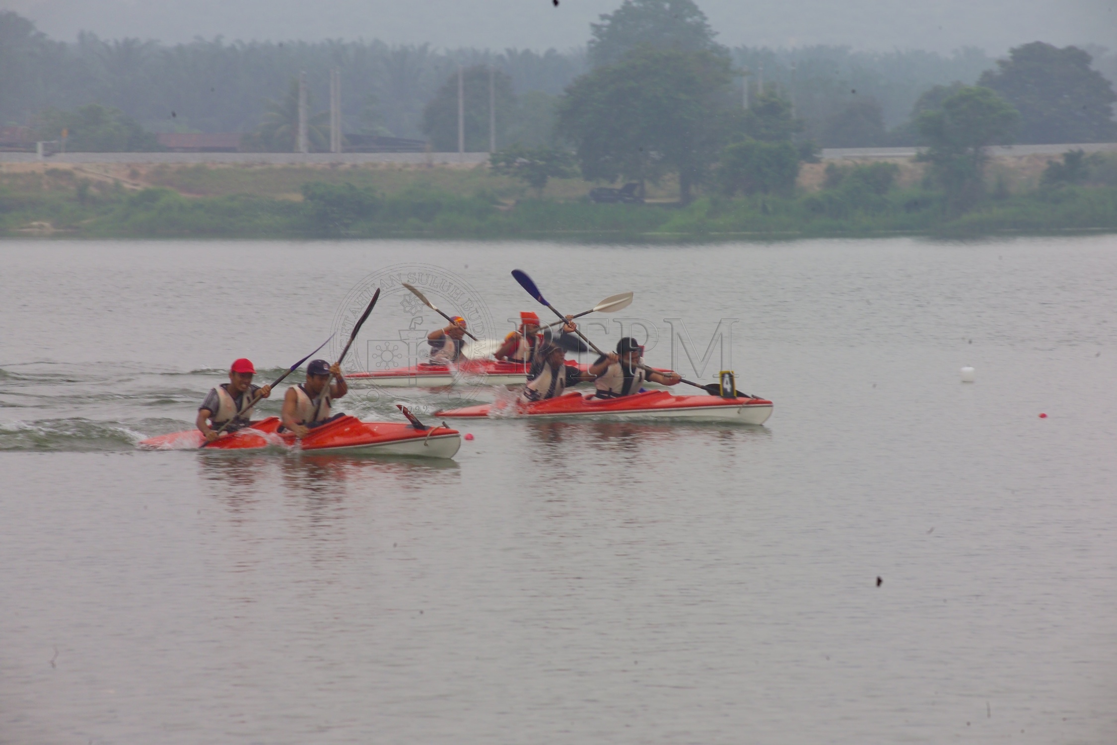 PTPM 05 13 kayak D8XZ8697